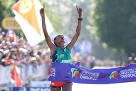 ethiopia-s-gotytom-gebreslase-wins-world-women-s-marathon-fullview