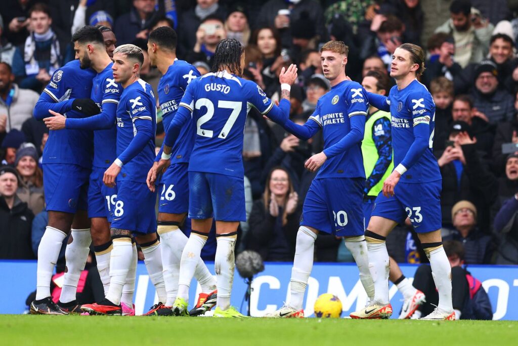 Chelsea edge Everton to move into Champions League spots. - Fullview ...