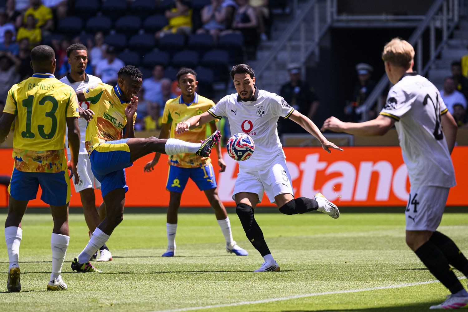 Cwc Group Ni Dortmund sink Sundowns in blistering hot CWC group stage match ...
